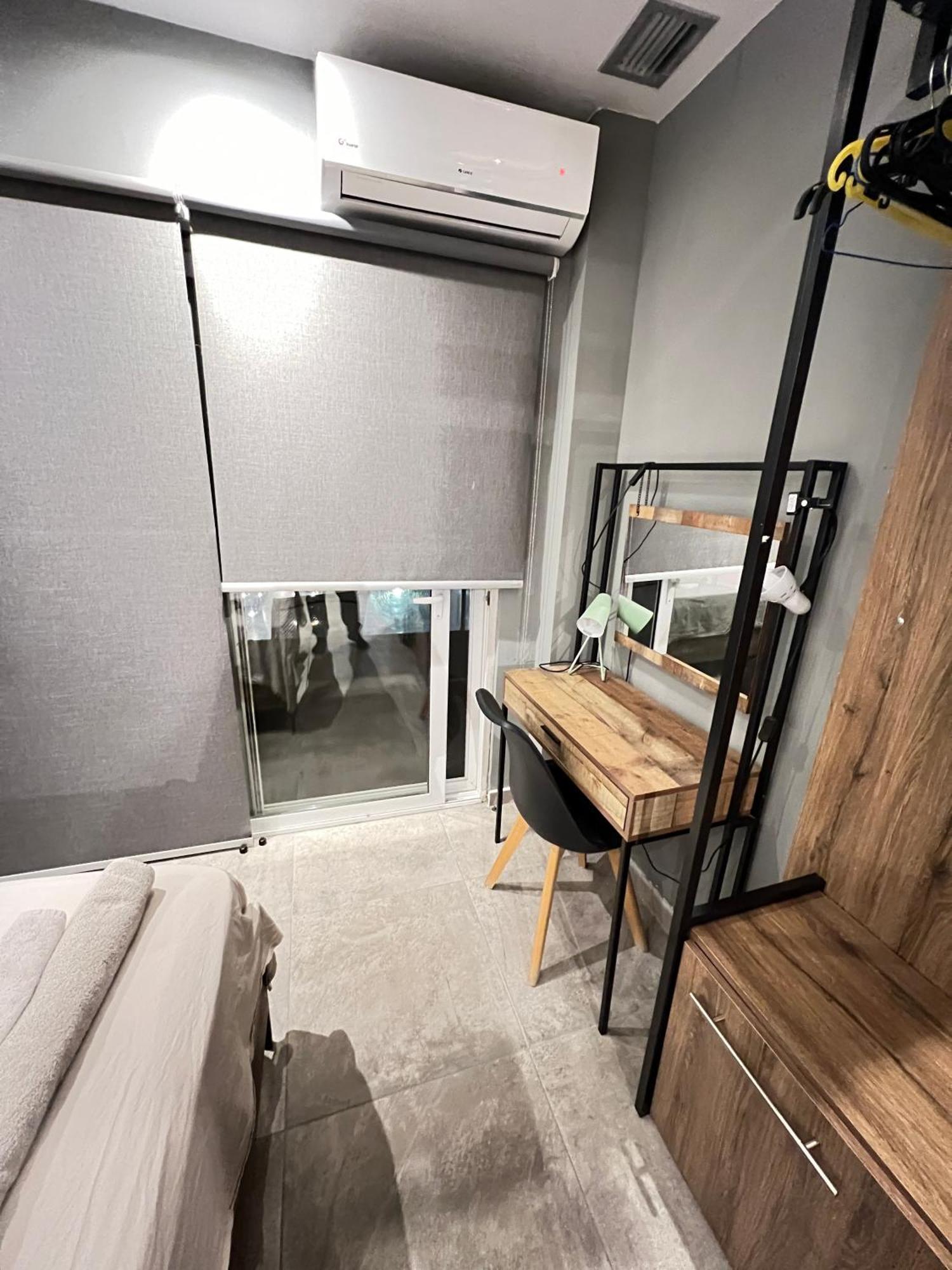 Modern Apartment In The Heart Of The City أليكسانثيربوليس المظهر الخارجي الصورة